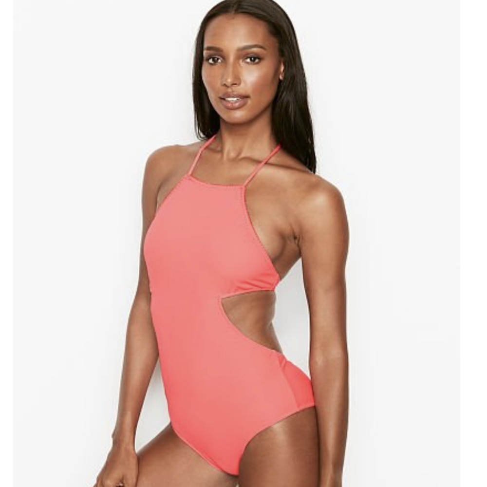 NWT Portfolio crochet halter one piece swim suit